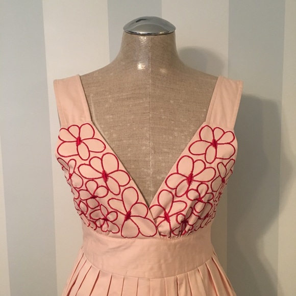 Pink Dress with Embroidered Flowers - Picture 2 of 6